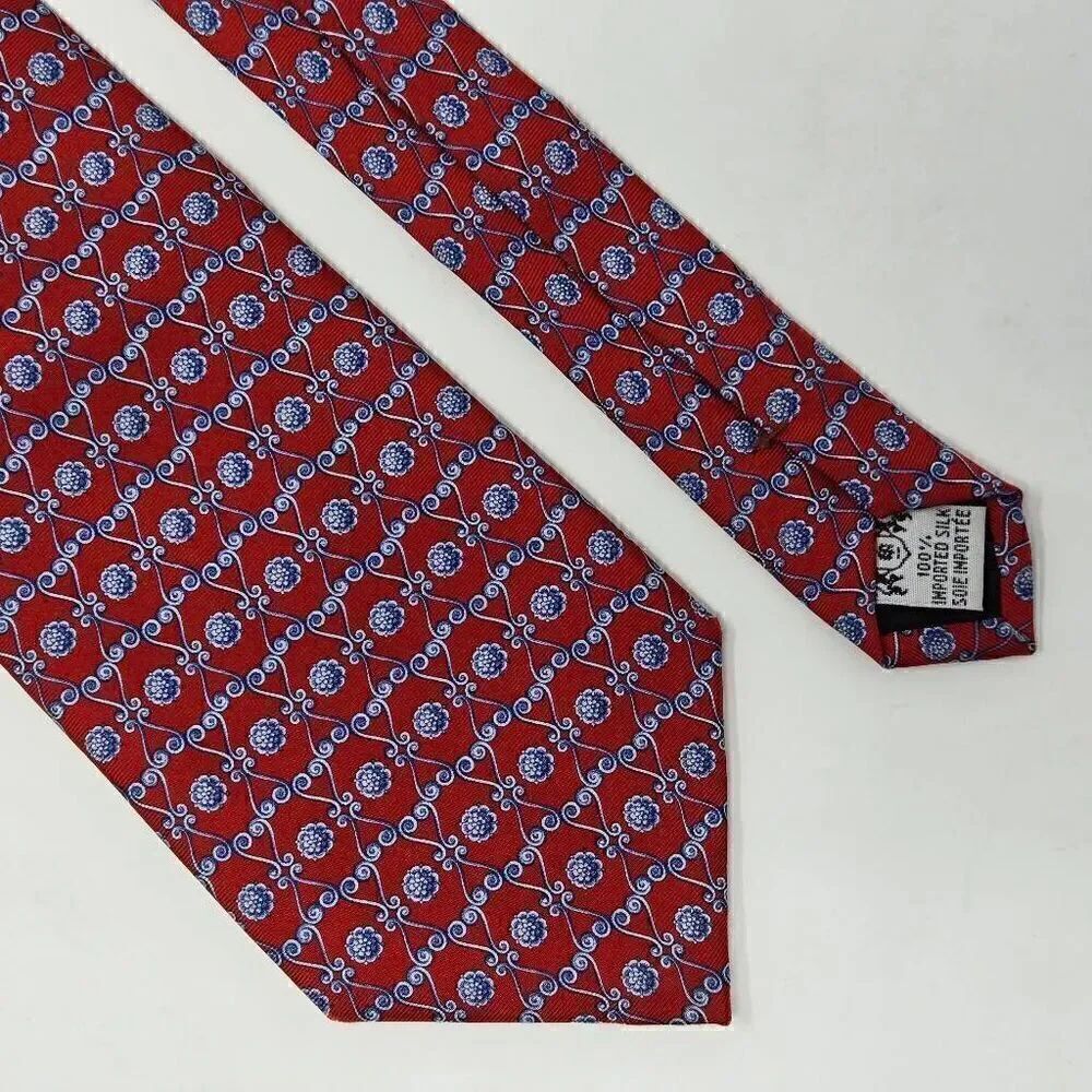METROPOLITAN MUSEUM OF ART SILK TIE RED BLUE BAROQUE FLORAL FOULARD 3.5" X 58"